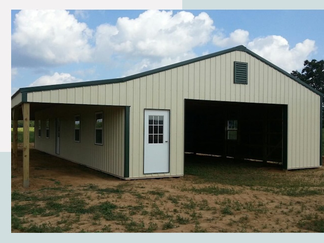 Строительство конюшен в Усть-куте