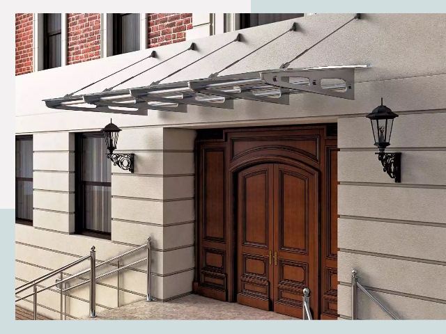 Металлические козырьки от 618 руб. в Усть-куте